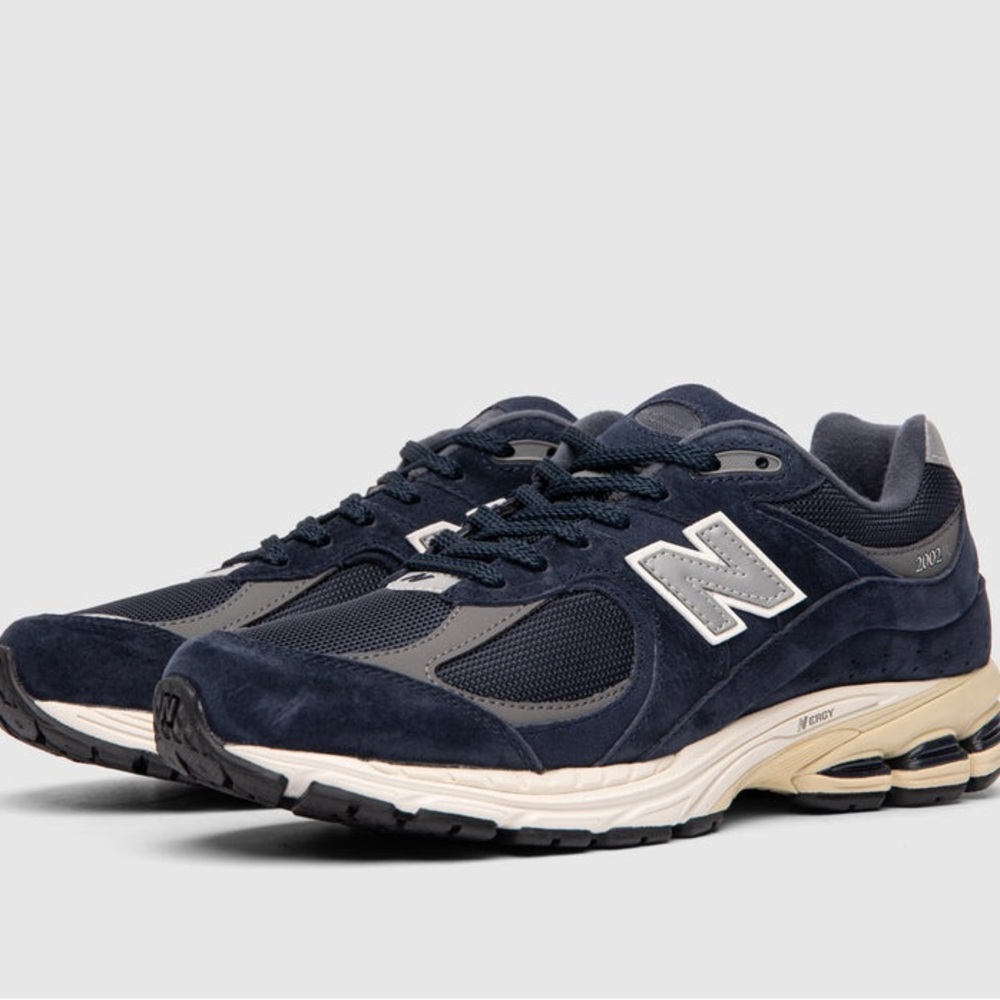 New Balance 2002RCA Sneakers